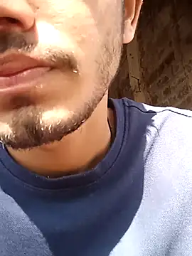 Snapshot of vas02vir chatting on February 19, 5:05 am vas02vir online show from February 19, 5:05 am