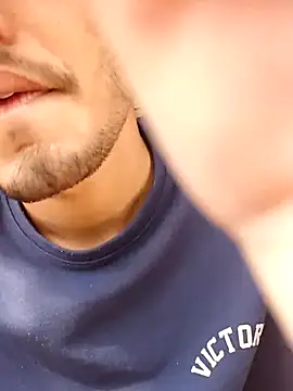 Snapshot of vas02vir chatting on February 20, 5:23 am vas02vir online show from February 20, 5:23 am