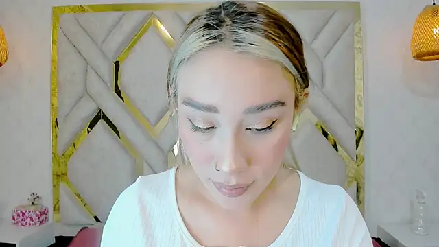 Lannajansen online show from February 10, 4:47 pm