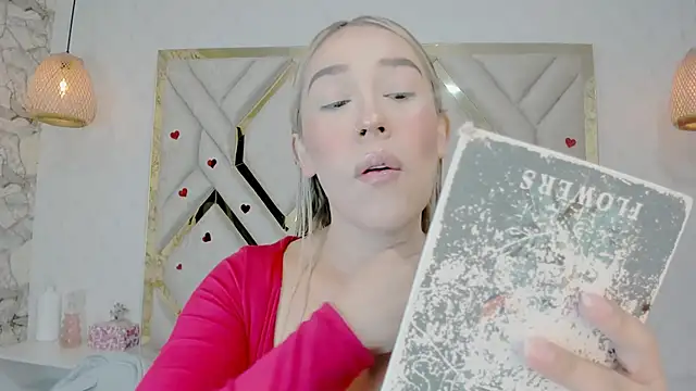 Lannajansen online show from February 22, 12:40 pm