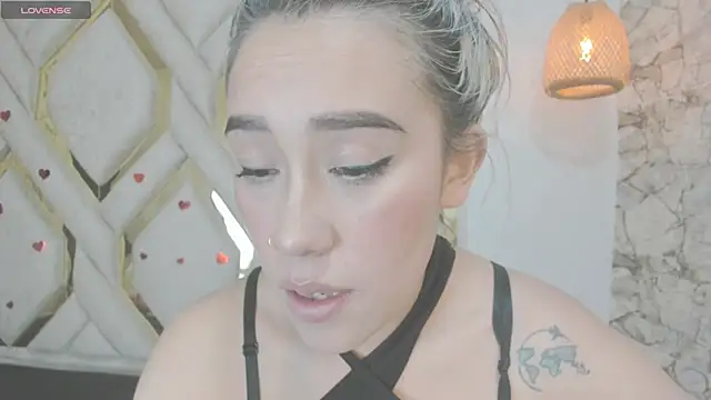 Lannajansen online show from March 15, 6:21 pm