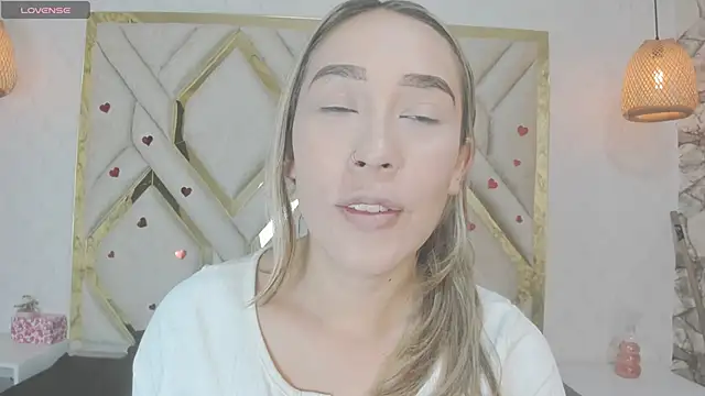 Lannajansen online show from March 18, 2:26 pm