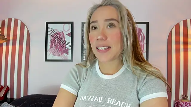 Lannajansen online show from October 18, 4:41 pm