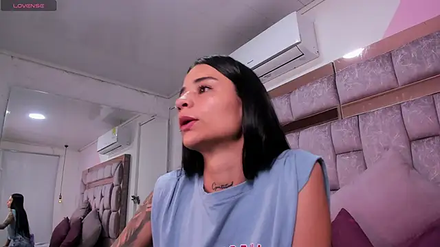 Snapshot of miadiamondd chatting on September 23, 12:08 pm miadiamondd online show from September 23, 12:08 pm