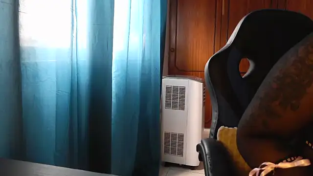 bunnyfox420 online show from November 7, 1:33 pm