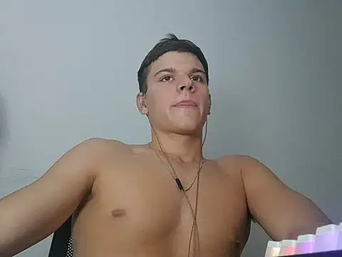 Snapshot of vitorsafado19 chatting on March 7, 3:51 am vitorsafado19 online show from March 7, 3:51 am