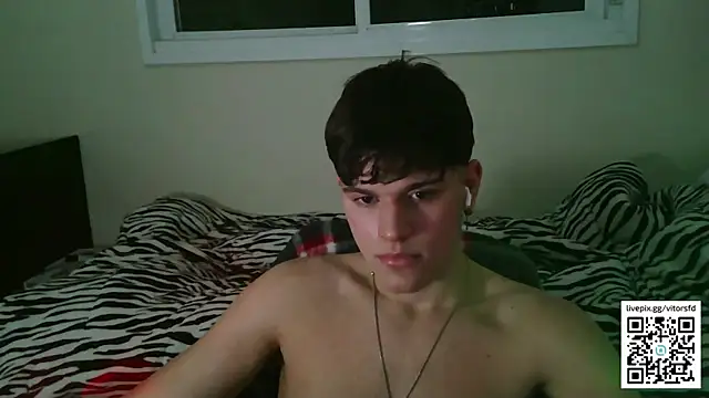 Snapshot of vitorsafado19 chatting on September 8, 10:42 pm vitorsafado19 online show from September 8, 10:42 pm