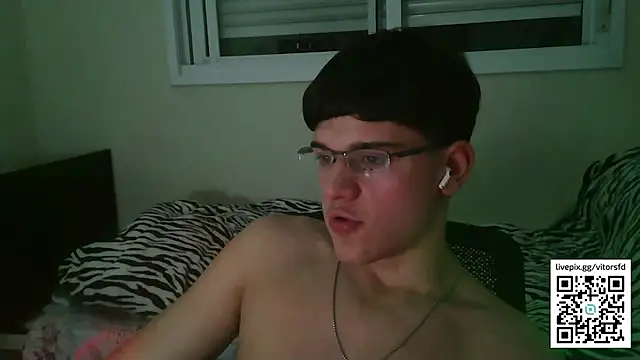 Snapshot of vitorsafado19 chatting on October 3, 3:25 am vitorsafado19 online show from October 3, 3:25 am