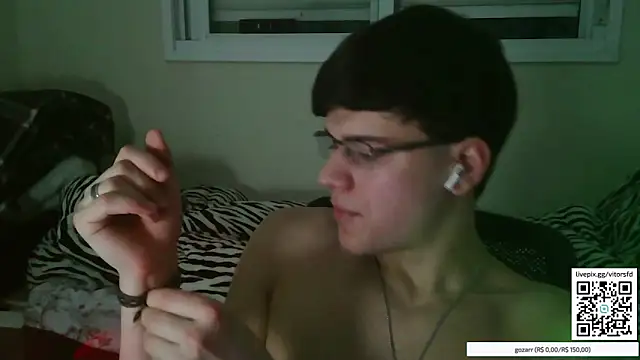 Snapshot of vitorsafado19 chatting on October 16, 2:12 am vitorsafado19 online show from October 16, 2:12 am