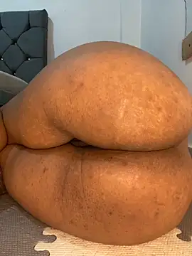 Snapshot of Charlotte_bronxxx chatting on September 21, 8:21 pm Charlotte bronxxx online show from September 21, 8:21 pm