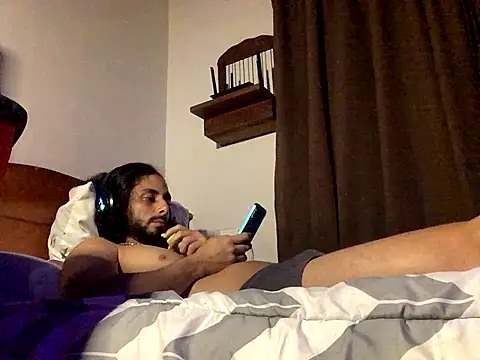 Nooneisthis online show from November 24, 6:57 am