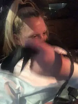 Snapshot of barbieinbondage7 chatting on February 1, 1:48 am barbieinbondage7 online show from February 1, 1:48 am