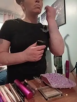 barbieinbondage7 online show from May 7, 9:31 pm