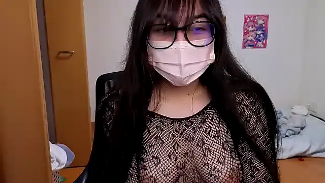 Snapshot of Sisi_cute chatting on March 24, 12:10 pm Sisi cute online show from March 24, 12:10 pm