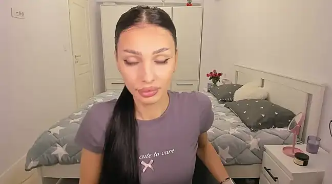 HelenShawn online show from March 4, 10:27 pm