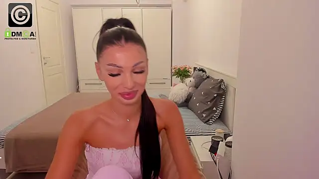 HelenShawn online show from September 19, 3:30 am