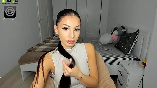 HelenShawn online show from November 12, 9:36 pm