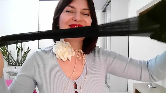Snapshot of Victoria_Glam chatting on March 6, 6:26 pm Victoria Glam online show from March 6, 6:26 pm