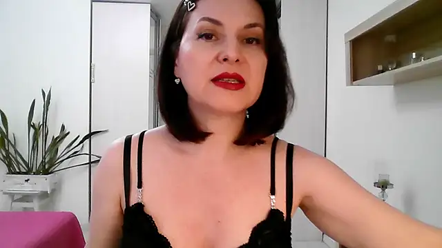 Snapshot of Victoria_Glam chatting on April 10, 12:32 pm Victoria Glam online show from April 10, 12:32 pm