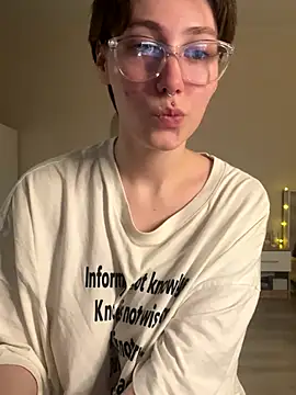 Molli Luv online show from October 17, 5:48 pm