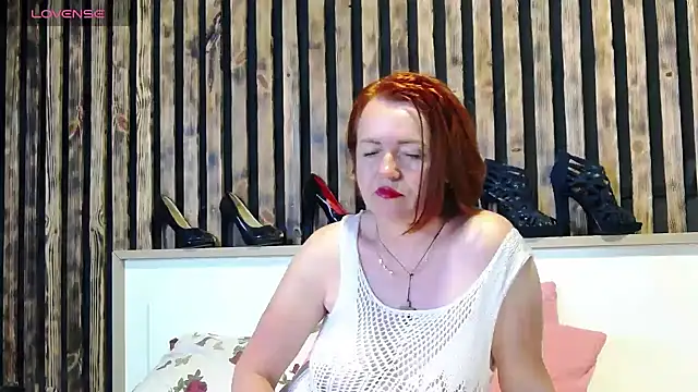 Alis Lovi online show from June 23, 10:30 pm