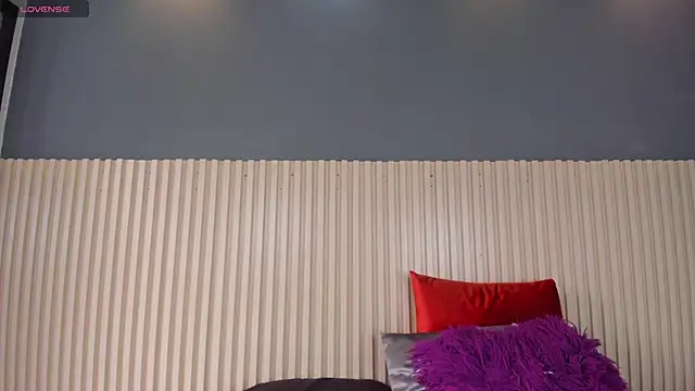 Snapshot of Madeline_Cooper08 chatting on February 11, 8:20 pm Madeline Cooper08 online show from February 11, 8:20 pm