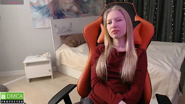 crystalyss online show from February 5, 11:17 pm