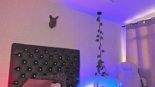 Snapshot of Hannah_Jonhson chatting on January 29, 6:39 pm Hannah Jonhson online show from January 29, 6:39 pm