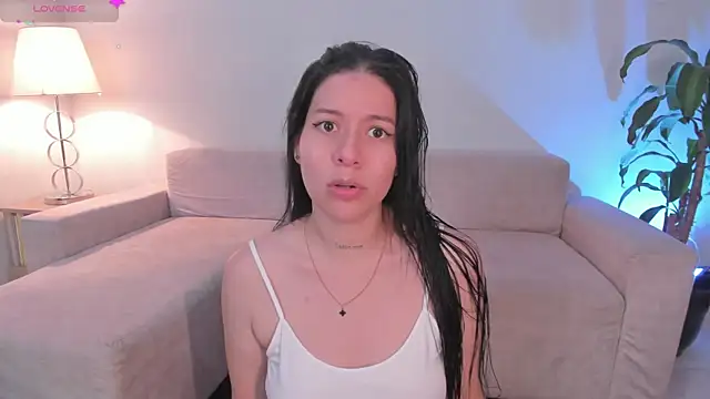 Hannah Jonhson online show from May 15, 10:06 pm