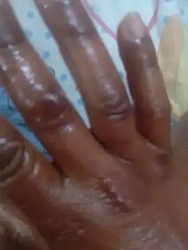 mhmia online show from April 3, 3:43 pm