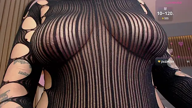 Snapshot of Victoria_Collinns chatting on February 13, 4:28 pm Victoria Collinns online show from February 13, 4:28 pm