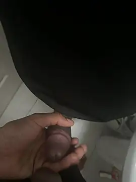 Freakyking online show from July 3, 11:00 pm