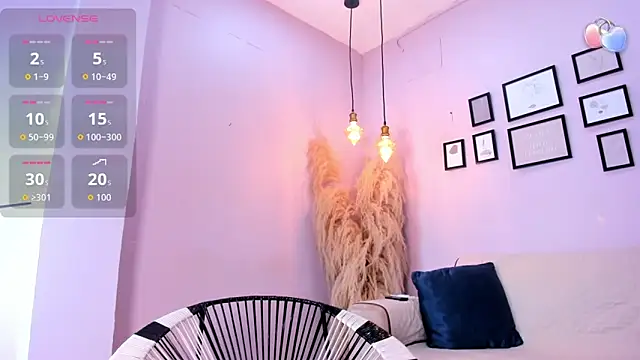 alana rossetti online show from December 15, 12:42 pm