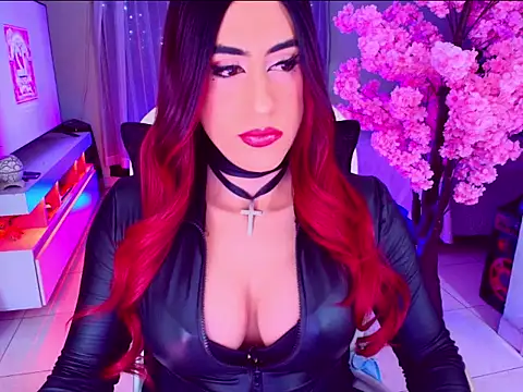 latexgoddes online show from November 9, 4:00 am