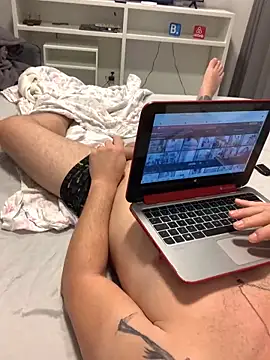 Snapshot of Taurino_gostoso chatting on January 31, 1:02 pm Taurino gostoso online show from January 31, 1:02 pm