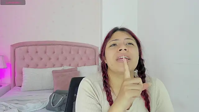 Kendall  Fox online show from October 26, 5:46 am