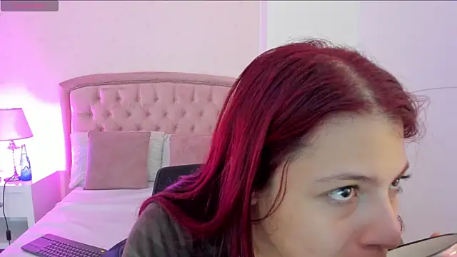 Kendall  Fox online show from January 6, 8:51 am