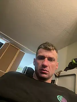 Snapshot of sexyhotstud12 chatting on January 29, 5:19 am sexyhotstud12 online show from January 29, 5:19 am