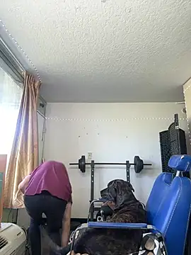 Snapshot of sexyhotstud12 chatting on February 21, 5:09 pm sexyhotstud12 online show from February 21, 5:09 pm