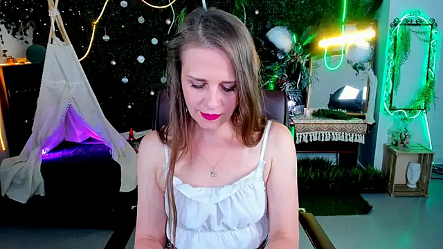 EmiliaBedy online show from May 13, 9:17 am