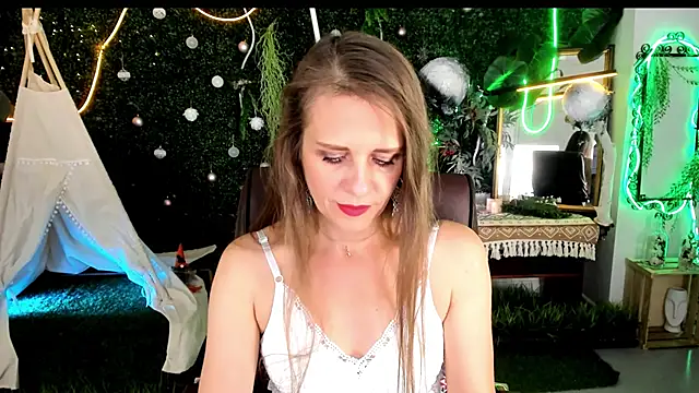 EmiliaBedy online show from June 21, 9:12 am
