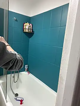 bunnythetailor online show from February 5, 1:11 pm