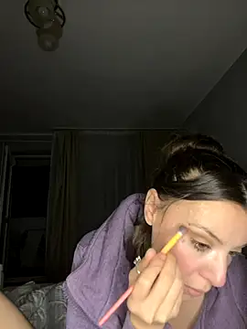 bunnythetailor online show from October 14, 6:09 pm