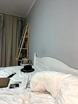 bunnythetailor online show from October 15, 9:04 pm