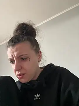 Snapshot of bunnythetailor chatting on February 16, 10:44 am bunnythetailor online show from February 16, 10:44 am