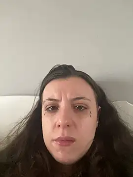 Snapshot of bunnythetailor chatting on February 20, 6:26 am bunnythetailor online show from February 20, 6:26 am