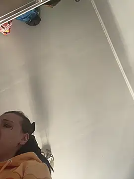 Snapshot of bunnythetailor chatting on February 27, 11:10 am bunnythetailor online show from February 27, 11:10 am