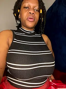 Boneca25 online show from January 14, 11:05 am