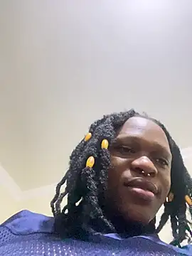 Boneca25 online show from January 17, 12:43 pm