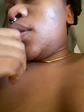 Boneca25 online show from February 2, 8:13 am